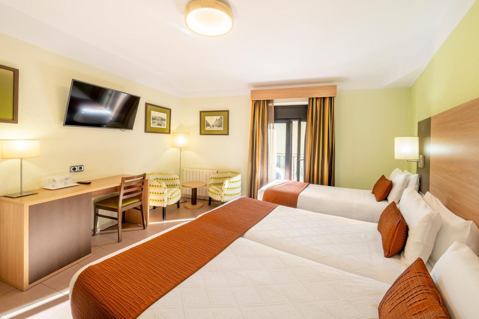 โฮสทัล บาเยสต้า Hotel มาดริด ภายนอก รูปภาพ